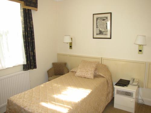 This photo about Richmond Park Hotel shared on HyHotel.com