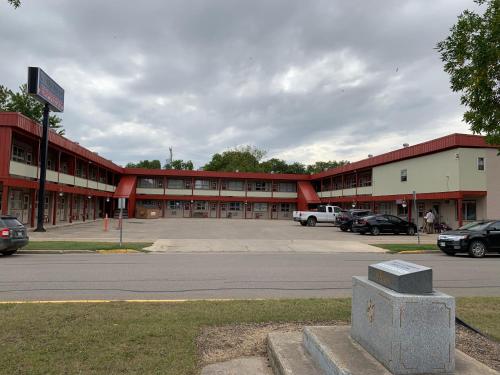 Exterior view, Dauphin Inn Express in Dauphin Exterior view, Dauphin Inn Express in Dauphin