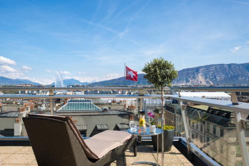 Kilátás, Warwick Geneva near International Red Cross and Red Crescent Museum Kilátás, Warwick Geneva near International Red Cross and Red Crescent Museum