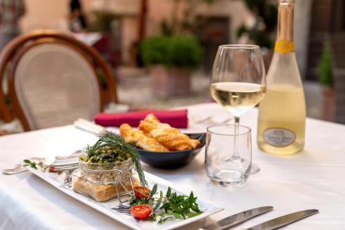 طعام و مشروبات, Antica Dimora alla Rocca in تريفى طعام و مشروبات, Antica Dimora alla Rocca in تريفى
