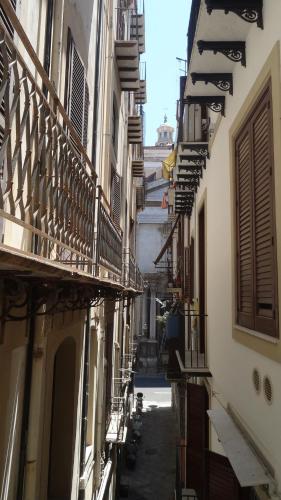 Balcony/terrace, Quattro Canti Valu in Palermo Balcony/terrace, Quattro Canti Valu in Palermo