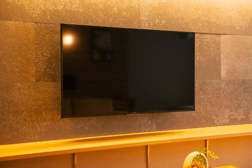 This photo about GRAND BASE IOLANI shared on HyHotel.com