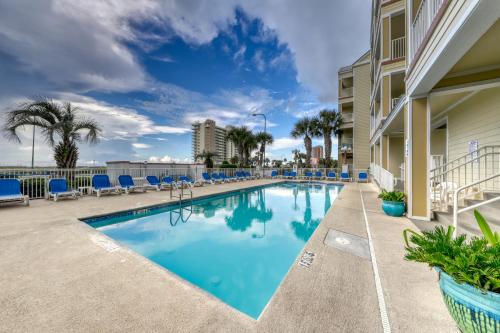 Kolam renang, Grande Caribbean in Orange Beach (AL) Kolam renang, Grande Caribbean in Orange Beach (AL)