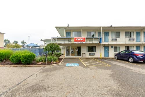 Είσοδος, Days Inn by Wyndham New Philadelphia in Νέα Φιλαδέλφεια(Οχάιο) Είσοδος, Days Inn by Wyndham New Philadelphia in Νέα Φιλαδέλφεια(Οχάιο)