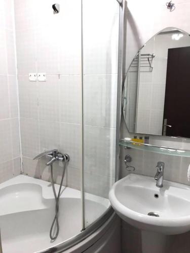 This photo about Queen Apart Hotel shared on HyHotel.com