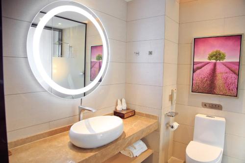 This photo about Lavande Hotel (Shezhen University Town Metro Station) shared on HyHotel.com