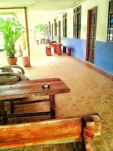Rose Inn Motel near Kompleks Lada Office Rose Inn Motel near Kompleks Lada Office