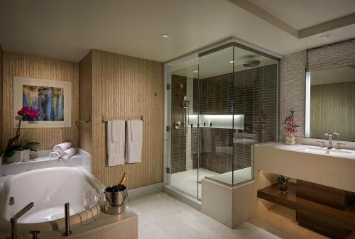 Facilities, Seminole Hard Rock Hotel and Casino Tampa in Temple Terrace Facilities, Seminole Hard Rock Hotel and Casino Tampa in Temple Terrace