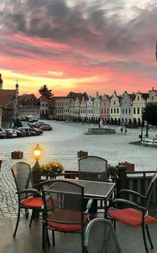 ทัศนียภาพ, Ubytování U Křivánků 1 (Ubytovani U Krivanku 1) in จินดริชูฟ ฮราเดค ทัศนียภาพ, Ubytování U Křivánků 1 (Ubytovani U Krivanku 1) in จินดริชูฟ ฮราเดค