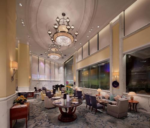 Bar/lounge, Hotel Royal Macau near Guia Lighthouse Bar/lounge, Hotel Royal Macau near Guia Lighthouse