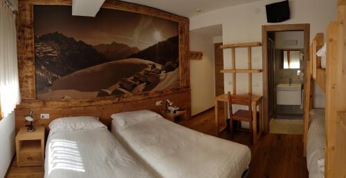 Albergo Soldanella in Madesimo Albergo Soldanella in Madesimo