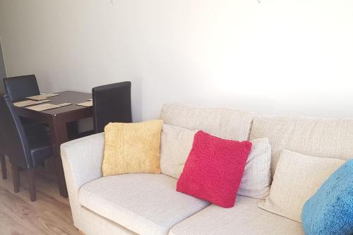 Garland Modern Apartment, Greenhithe 1 With Parking in Dartford Garland Modern Apartment, Greenhithe 1 With Parking in Dartford