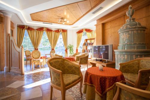 Lobby, Hotel Chalet all'Imperatore in Madonna di Campiglio Lobby, Hotel Chalet all'Imperatore in Madonna di Campiglio