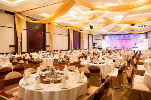 Banquet hall, Ramana Saigon Hotel in District 3 Banquet hall, Ramana Saigon Hotel in District 3