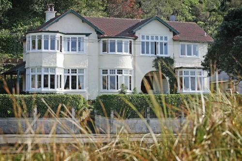 บีชฟรอนท์ เวลลิงตั้น เบด แอนด์ เบรคฟัสท์ (Beachfront Wellington Bed and Breakfast) in มิรามาร์ บีชฟรอนท์ เวลลิงตั้น เบด แอนด์ เบรคฟัสท์ (Beachfront Wellington Bed and Breakfast) in มิรามาร์