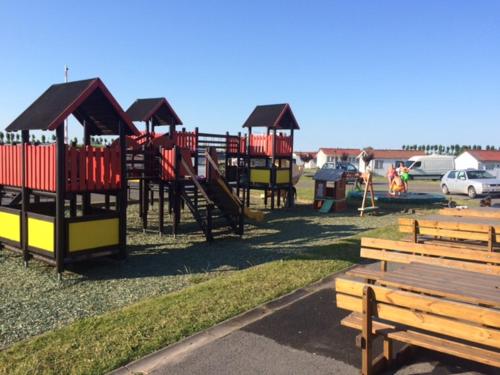 Camping Thalassa Belgische Kust Vakantiehuis in بريديني Camping Thalassa Belgische Kust Vakantiehuis in بريديني