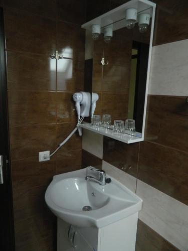 Kupaonica, Pensiunea Casa cu Flori in Cisnadioara Kupaonica, Pensiunea Casa cu Flori in Cisnadioara
