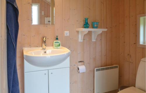 ห้องน้ำ, Holiday home Torpet Hovborg II in ใจกลางเมืองฮอฟบอร์ก ห้องน้ำ, Holiday home Torpet Hovborg II in ใจกลางเมืองฮอฟบอร์ก