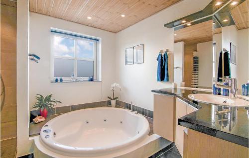 Kitchen, Holiday Home Mimosavej Ebeltoft Iii in Vibaek Strand Kitchen, Holiday Home Mimosavej Ebeltoft Iii in Vibaek Strand