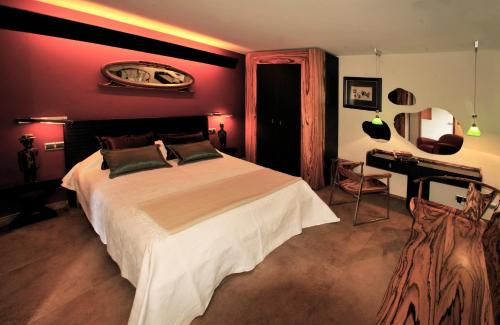 This photo about Le Chalet Spa des Hameaux shared on HyHotel.com