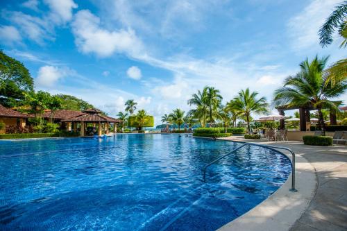 בריכת שחיה, Los Suenos Resort Miramar 5B by Stay in CR in חראדורה בריכת שחיה, Los Suenos Resort Miramar 5B by Stay in CR in חראדורה