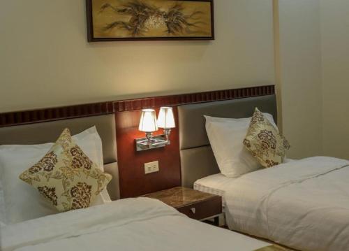 Guestroom, The40thpearl hotel suite in Al Safa Guestroom, The40thpearl hotel suite in Al Safa