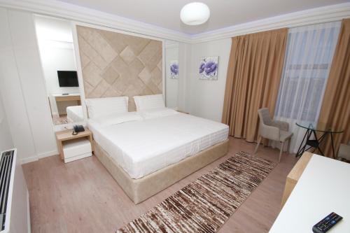 ELJOS HOTEL in โวเร ELJOS HOTEL in โวเร