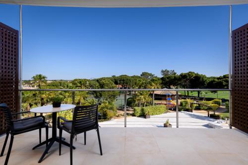 Balkong/terasse, Pestana Vila Sol - Vilamoura Premium Golf Resort in Vilamoura Balkong/terasse, Pestana Vila Sol - Vilamoura Premium Golf Resort in Vilamoura