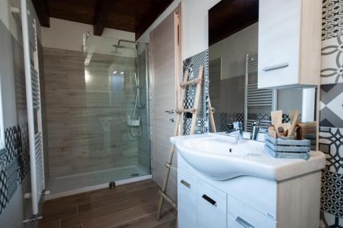 B&B Tenuta Legnate in Sesto Calende B&B Tenuta Legnate in Sesto Calende