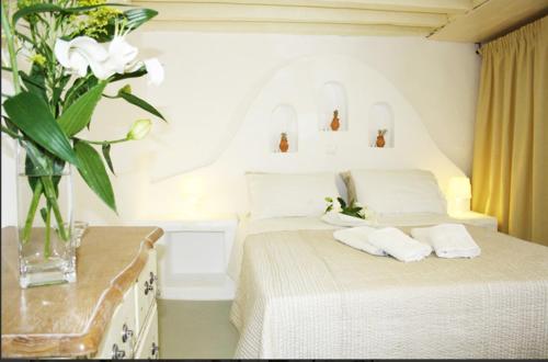 This photo about Mariakis Luxury Studios shared on HyHotel.com