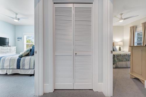 Barefoot Cottages #B32 in Port Saint Joe Barefoot Cottages #B32 in Port Saint Joe