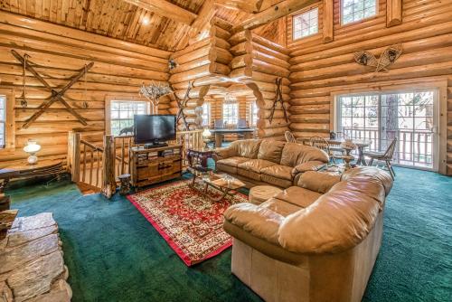 Vienna Villa - 3 Bed 3 Bath Vacation home in Shaver Lake in Lakeshore (CA) Vienna Villa - 3 Bed 3 Bath Vacation home in Shaver Lake in Lakeshore (CA)