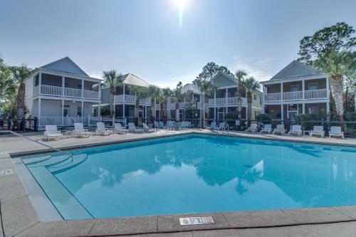 Swimming pool, Barefoot Cottages #C56 in Port Saint Joe Swimming pool, Barefoot Cottages #C56 in Port Saint Joe