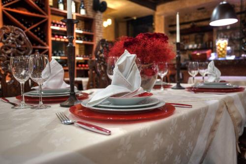 레스토랑, 디럭스 부티크 호텔 팔레아 폴리 (Deluxe Boutique Hotel Palea Poli) in 나우사 이마티아스 레스토랑, 디럭스 부티크 호텔 팔레아 폴리 (Deluxe Boutique Hotel Palea Poli) in 나우사 이마티아스