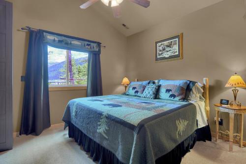 Rocky Mountain Lodge in Cascade (CO) Rocky Mountain Lodge in Cascade (CO)