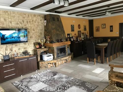 Pensiunea Raiul Munților (Pensiunea Raiul Muntilor) in Sebiș Pensiunea Raiul Munților (Pensiunea Raiul Muntilor) in Sebiș