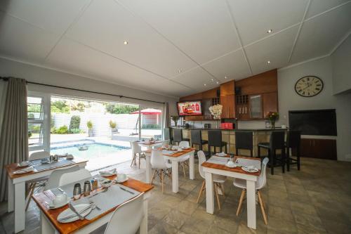 Food and beverages, Lido Living in Vincent Food and beverages, Lido Living in Vincent