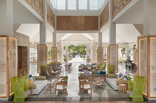 Vestíbulo, Hilton La Romana All- Inclusive Adult Resort & Spa Punta Cana in Bayahíbe Vestíbulo, Hilton La Romana All- Inclusive Adult Resort & Spa Punta Cana in Bayahíbe