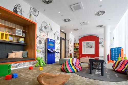 あそび場, ノボテル ウィーン ハウプトバーンホーフ (Novotel Wien Hauptbahnhof) in ウィーン あそび場, ノボテル ウィーン ハウプトバーンホーフ (Novotel Wien Hauptbahnhof) in ウィーン