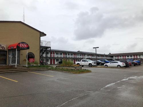 נוף חוץ, Red Deer Inn & Suites in רד דיר (AB) נוף חוץ, Red Deer Inn & Suites in רד דיר (AB)