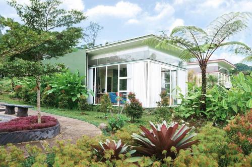 Modern 3 Bedroom Villa in a Private Complex B3 in Cisarua Modern 3 Bedroom Villa in a Private Complex B3 in Cisarua
