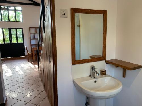 Bathroom, Lilac Hideaway in Karatu Bathroom, Lilac Hideaway in Karatu