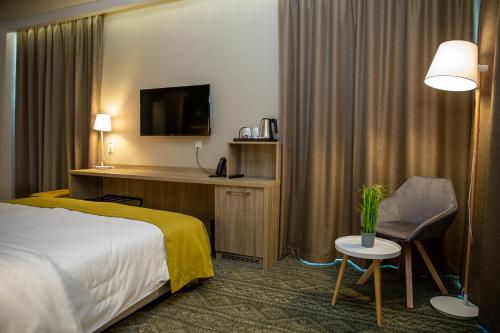 Guestroom, Lignum Hotel in Miskolc Guestroom, Lignum Hotel in Miskolc