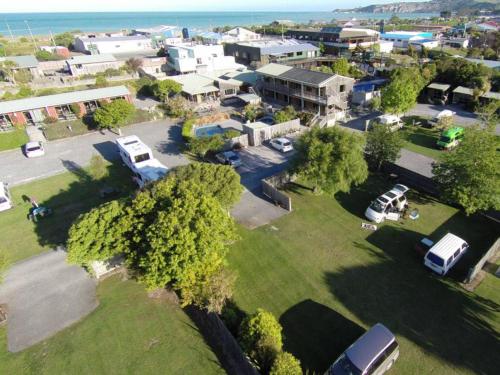 Exterior view, Alpine Pacific Holiday Park in Kaikoura Exterior view, Alpine Pacific Holiday Park in Kaikoura