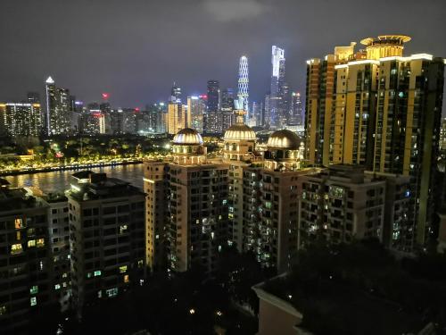 Youth Space in Tianhe District-Zhujiang New Town Youth Space in Tianhe District-Zhujiang New Town