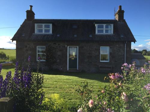 Garden, Blackhill Farm Cottage in Craigie Garden, Blackhill Farm Cottage in Craigie