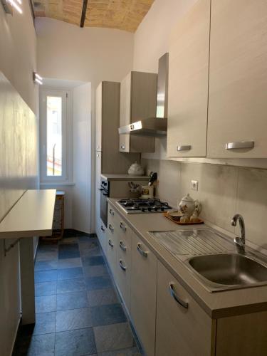 Kitchen, Golden Nice Apartment in Rome Kitchen, Golden Nice Apartment in Rome