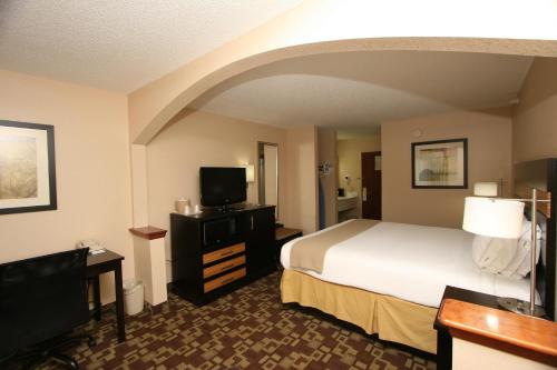 Country Inn & Suites by Radisson, Shelby, NC in Shelby Country Inn & Suites by Radisson, Shelby, NC in Shelby