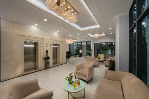 Adonis Hanoi Hotel in Hai Ba Trung District Adonis Hanoi Hotel in Hai Ba Trung District