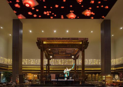 Létesítmények, Himalayas Hotel Shanghai in Lucsiacuj és Új Nemzetközi Expo Center Putung Létesítmények, Himalayas Hotel Shanghai in Lucsiacuj és Új Nemzetközi Expo Center Putung